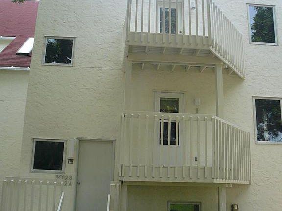 Lower Deck is for this Unit.