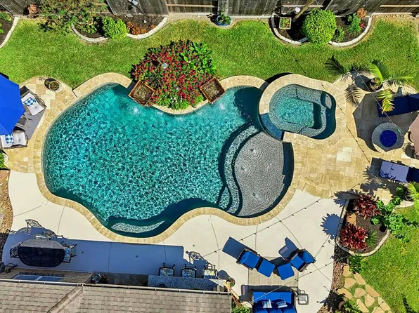 747 Somerset Landing Lane, League City, TX 77573