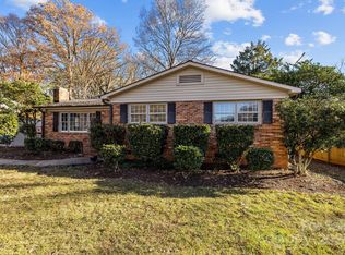 5501 Chedworth Dr, Charlotte, NC 28210