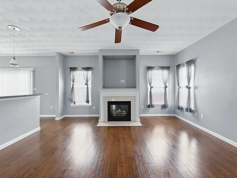 1023 Snead Dr — Photo 7