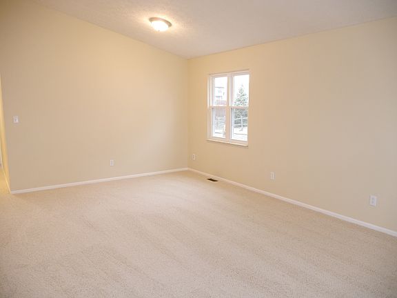 3rd image of 3847 Maidens Larne Dr