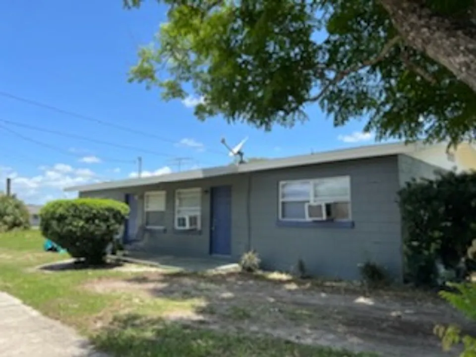 522 Washington Ave #1