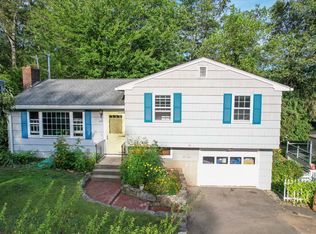 46 Thrushwood Pl, Waterbury, CT 06708