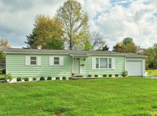 107 Sunset Dr, Bethel, OH 45106