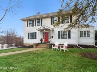 645 S Hough St, Barrington, IL