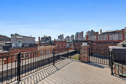150 Salem St Photo 1