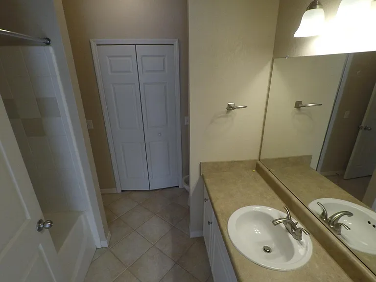 5601 Rosehill Rd #105 — Photo 18