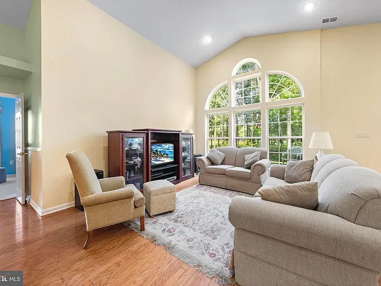 Large Open Living/Great Room