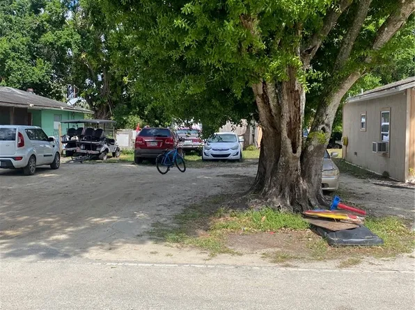 Vernon St, Fellsmere, FL 32948