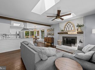 1 Sanibel Captiva Ln, Severn, MD 21144