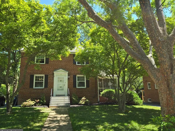 7 S Irving St, Arlington, VA 22204
