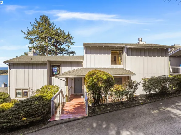 25 Bluffs Ct, Gleneden Beach, OR 97388