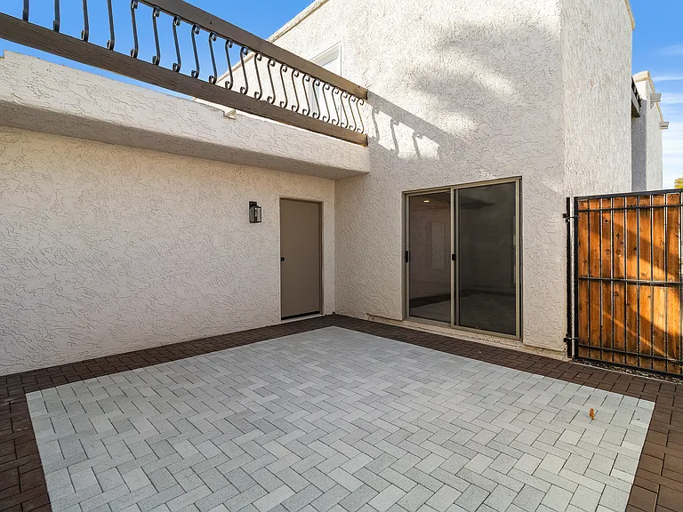 7459 E Pleasant Run — Photo 18