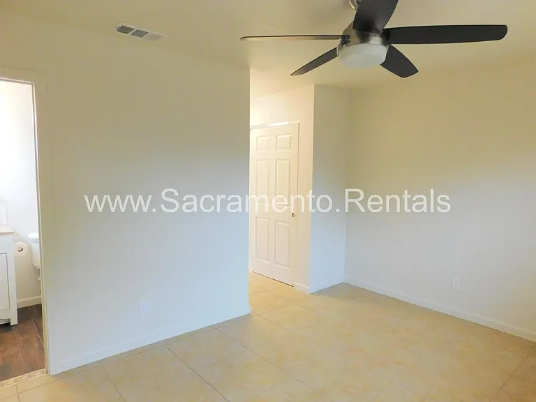 101 Kennelford Cir — Photo 18