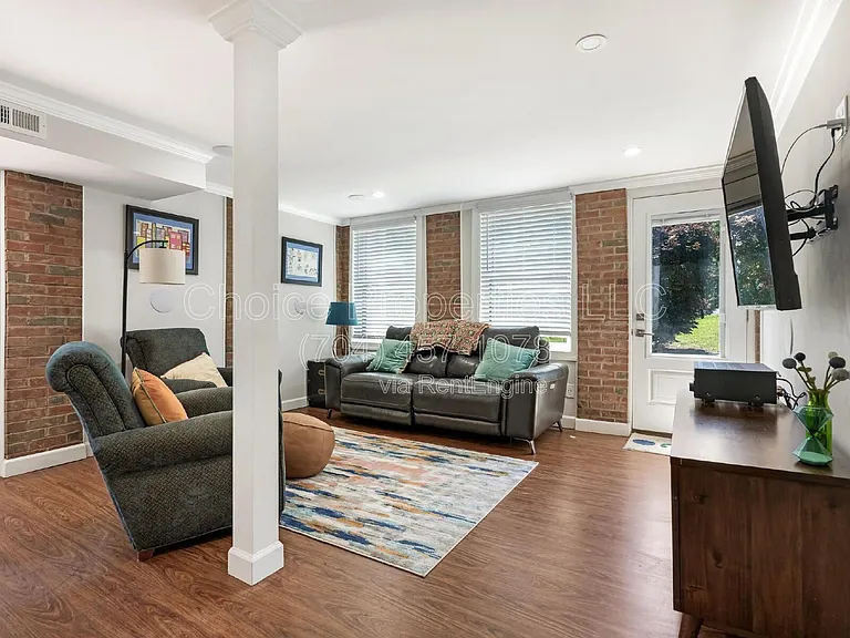 611 Poindexter Dr — Photo 16