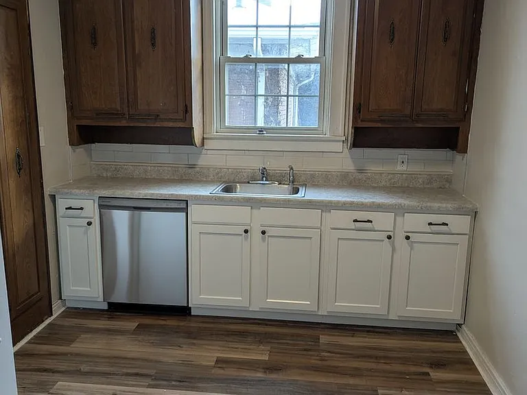 531 Halsey Ave — Photo 3