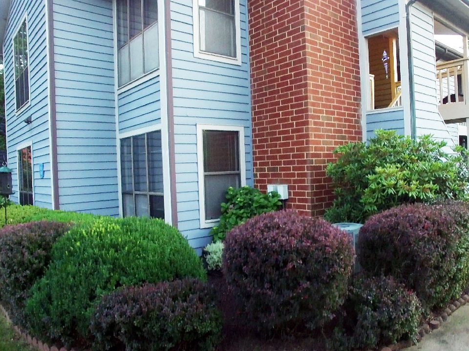 Exterior - Corner Ground Floor
