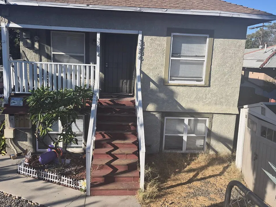 3282-86 Imperial Ave #3284