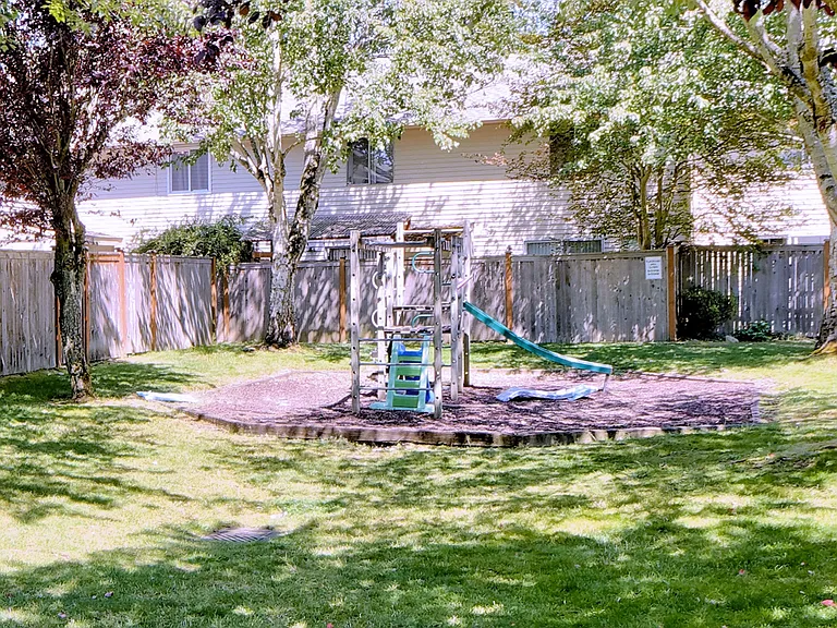 115 124th St SE #G5 — Photo 12