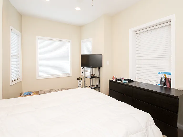 3026 W Girard Ave #2 — Photo 8