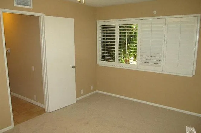 1779 E Avenida De Las Flores — Photo 14