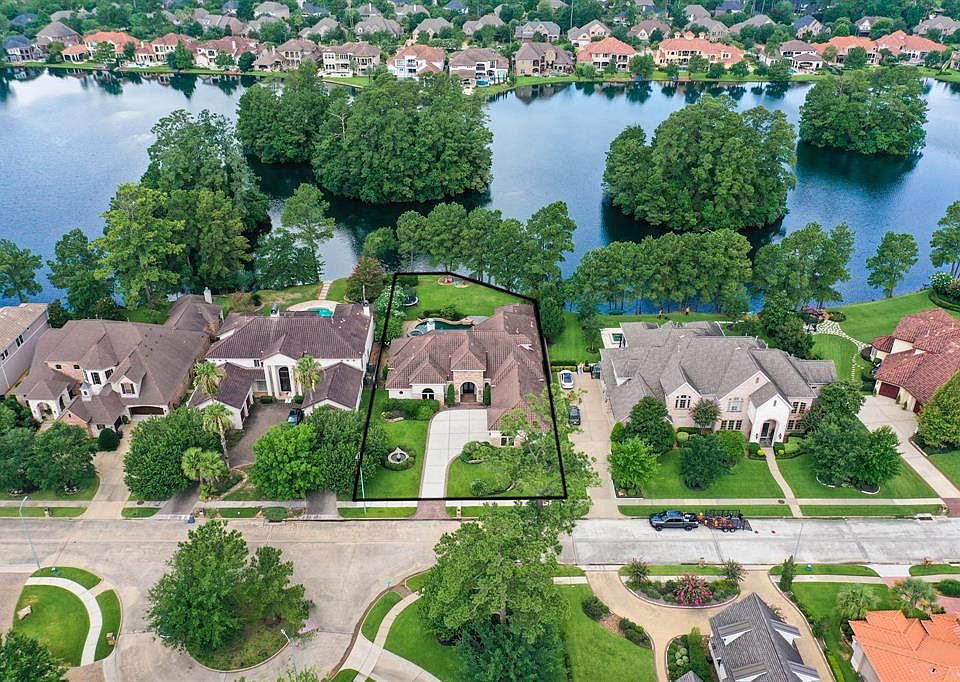 An areal view of the home's location, surrounded by many other beautiful homes in the neighborhood.