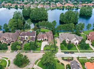 39 Manor Lake Estates Dr, Spring, TX 77379