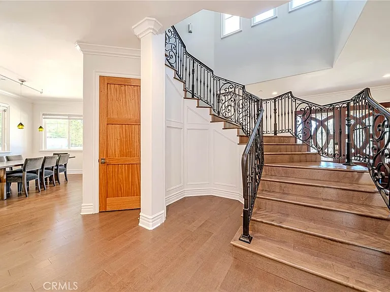 1217 Olive La Canada — Photo 17