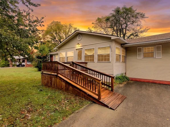 410 Pecan Dr, Clinton, KY 42031