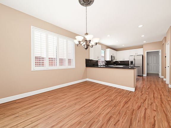 4th image of 45277 Chateau Ct