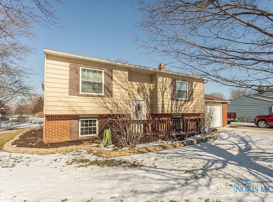 1st image of 3961 Dalling Dr