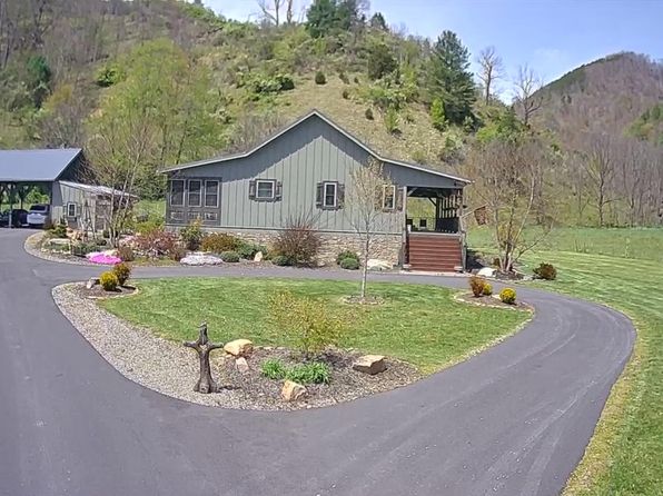 4246 Roan Creek Rd, Mountain City, TN 37683