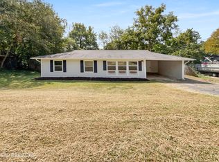 1312 Timbergrove Dr, Knoxville, TN 37919