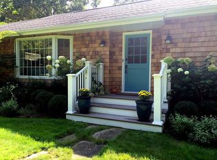 16 Roses Grove Rd, Southampton, NY 11968