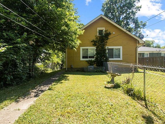 3rd image of 4718 Guilford Ave