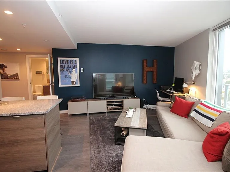 488 SW Marine Dr #1107 — Photo 2