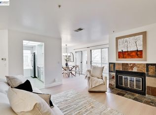 2709 Oak Rd APT G, Walnut Creek, CA 94597