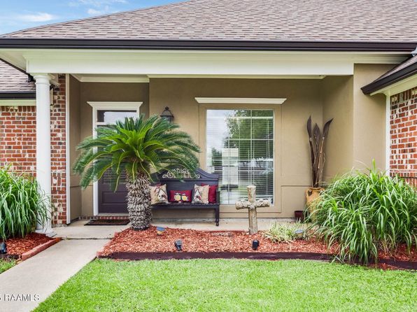 204 Papa Joe Dr, Broussard, LA 70518