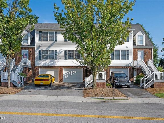 2nd image of 133 Smartview Ln #133