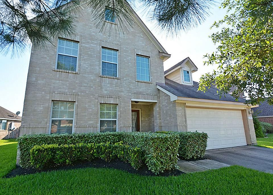1st image of 24731 Cobble Canyon Ln