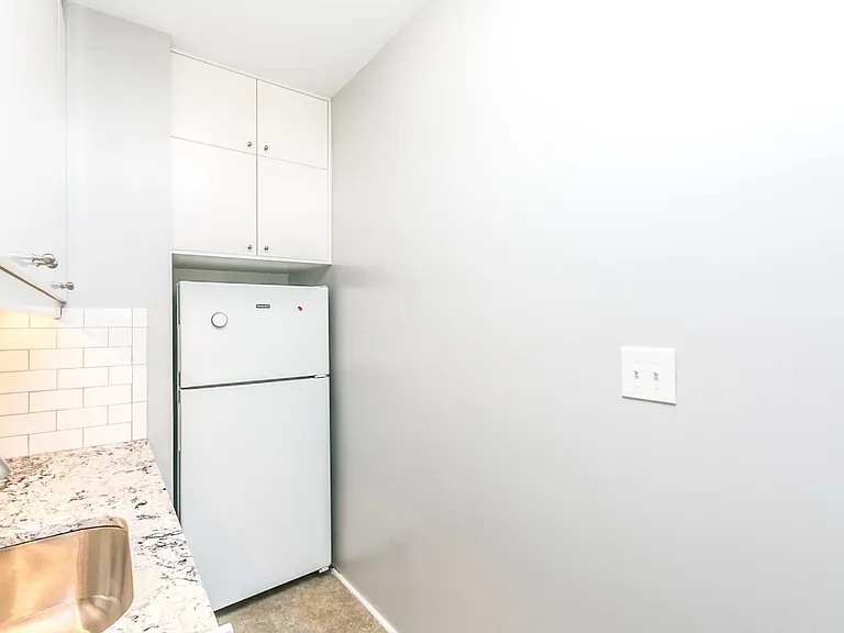 1210 Bolton St #3F — Photo 9