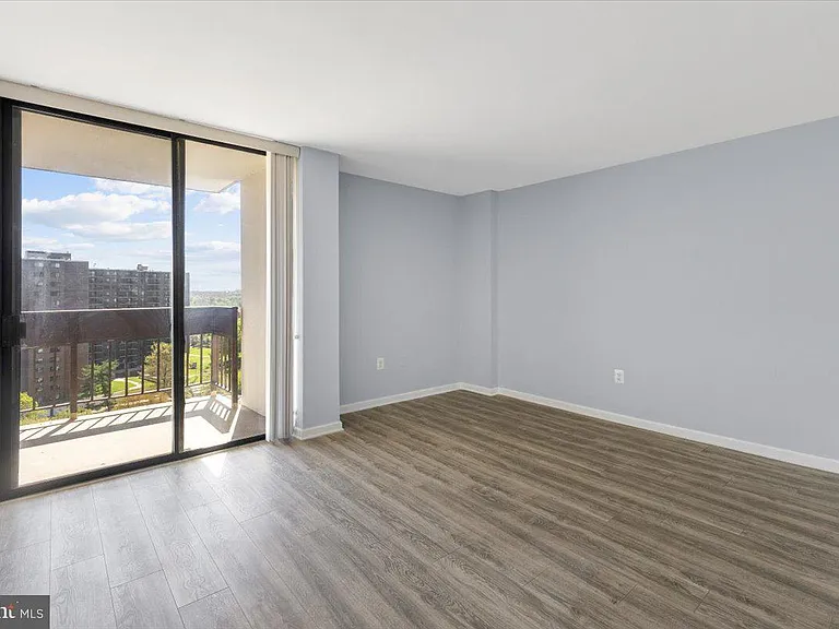 5300 Holmes Run Pkwy #1210 — Photo 23