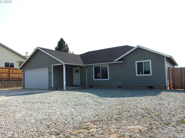 1340 NE Lisa Way, Myrtle Creek, OR 97457