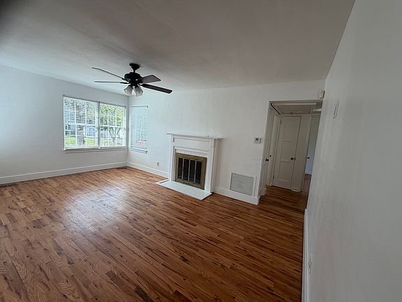 4th image of 28 Hathaway Rd S