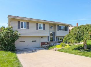 3071 Marda Dr, Parma, OH
