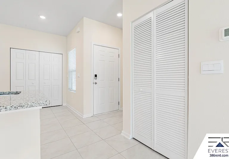 41 Temple Dr — Photo 4