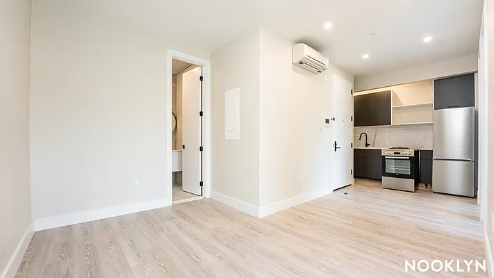 Rented by Nooklyn NYC LLC | media 2