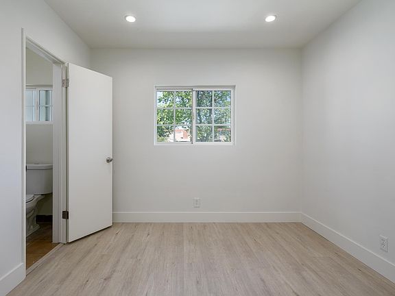 5th image of 6029 1/2 Wilkinson Ave