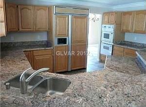 2nd image of 5820 N El Capitan Way