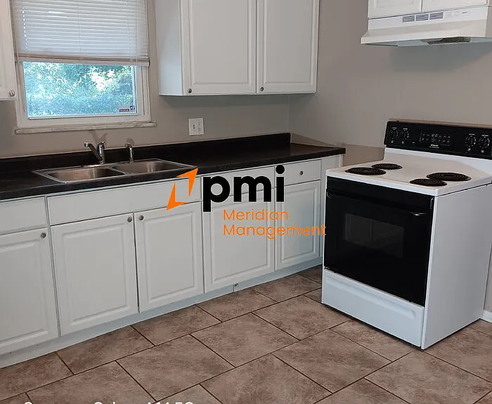 2218 N Edmondson Ave — Photo 8